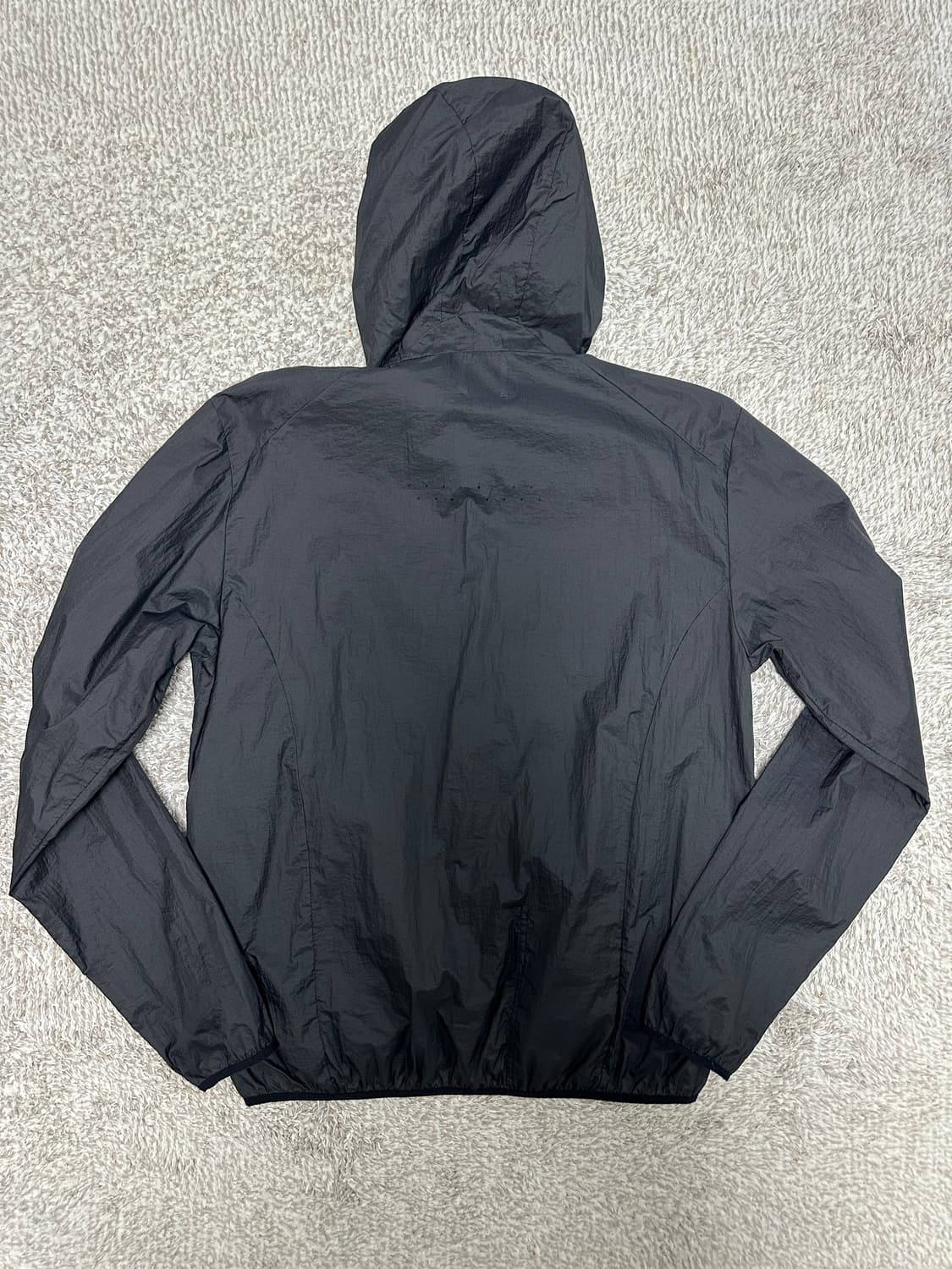 [L] Roa 로아 패커블 윈드 자켓 25SS 블랙 상품이미지2