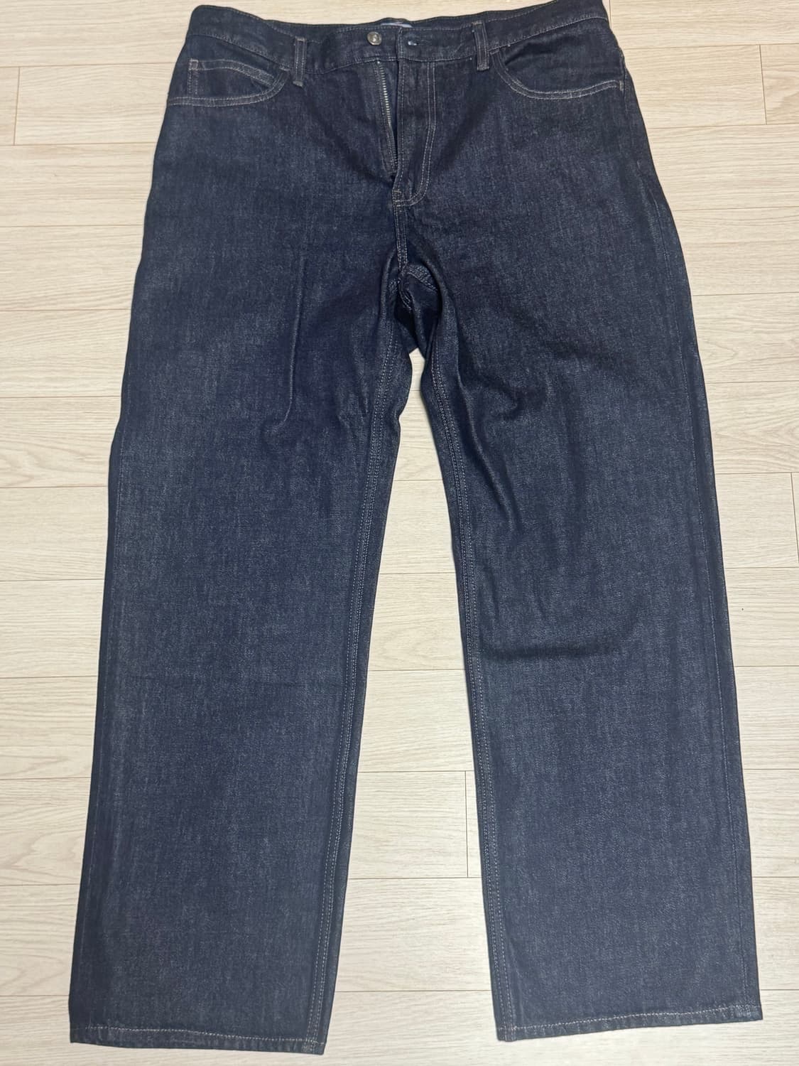 유니클로 jw앤더슨 스트레이트데님 35사이즈 상품이미지1