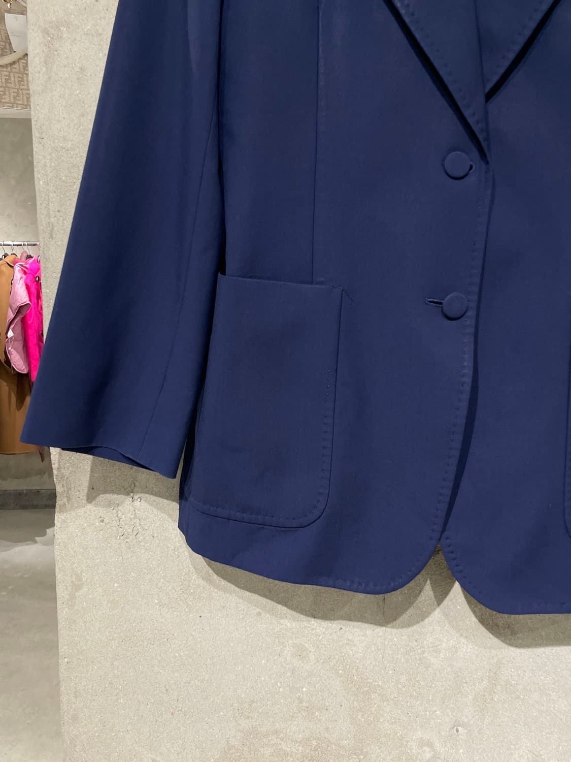 구찌 네이비 2B 패치 포켓 울 블레이저 상품이미지4