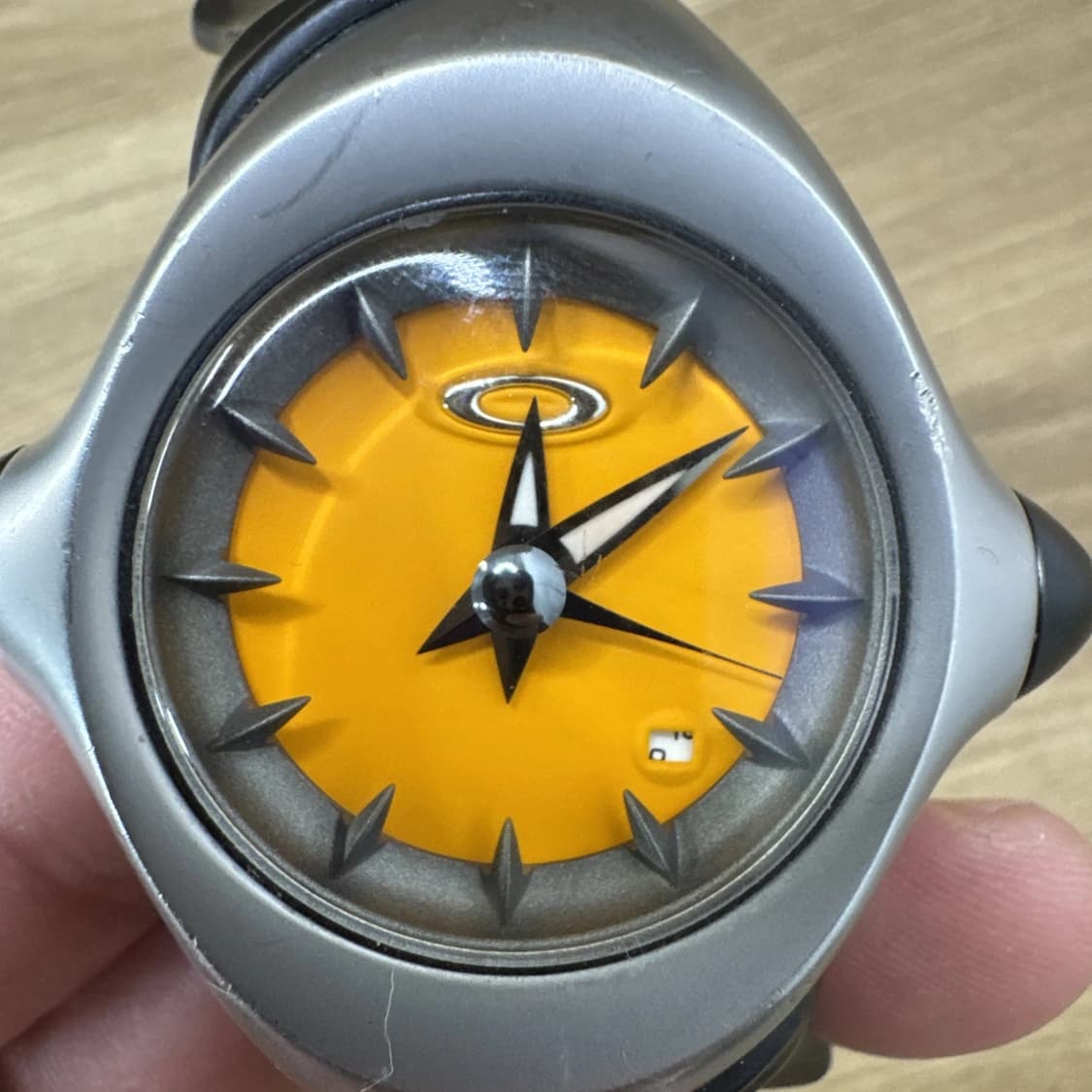 오클리 시계 Oakley Crush Watch 상품이미지3