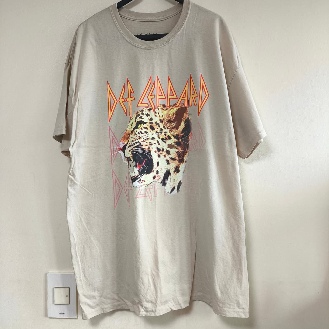 [L] 22' Def Leppard 데프 레퍼드 밴드티 상품이미지2