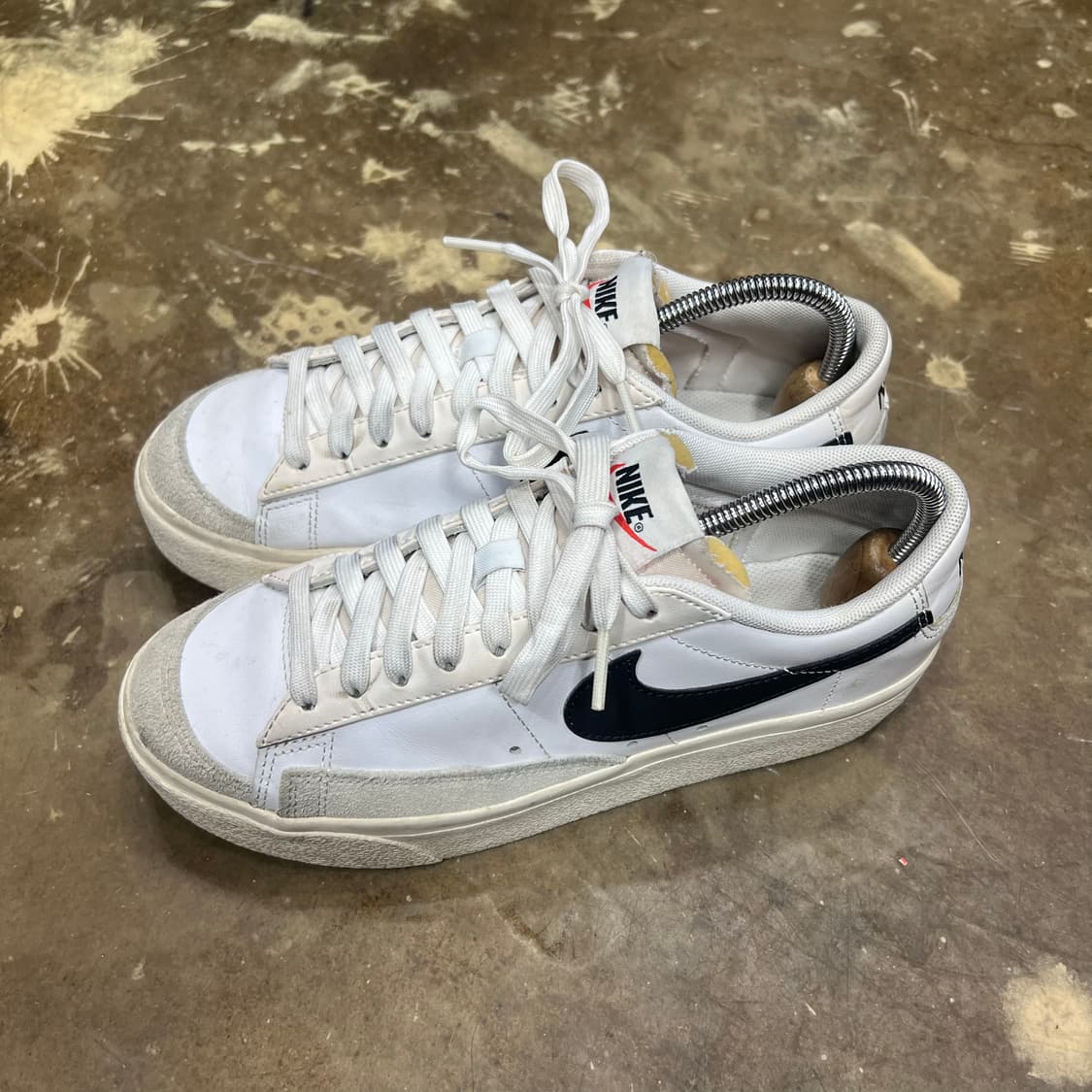235) 나이키 블레이저 로우 흰검 스니커 상품이미지3