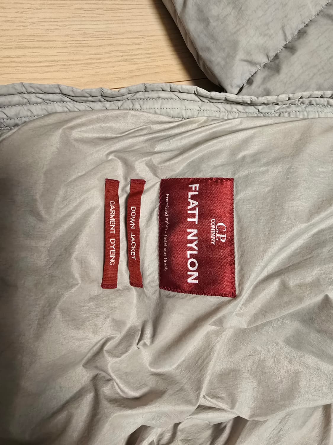 cp컴퍼니 플랫나일론 패딩 상품이미지3
