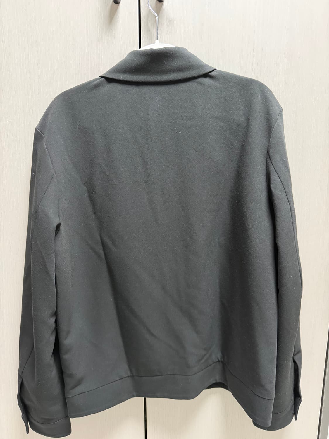 S) 에잇세컨즈 블랙 카라 집업 블루종 상품이미지4