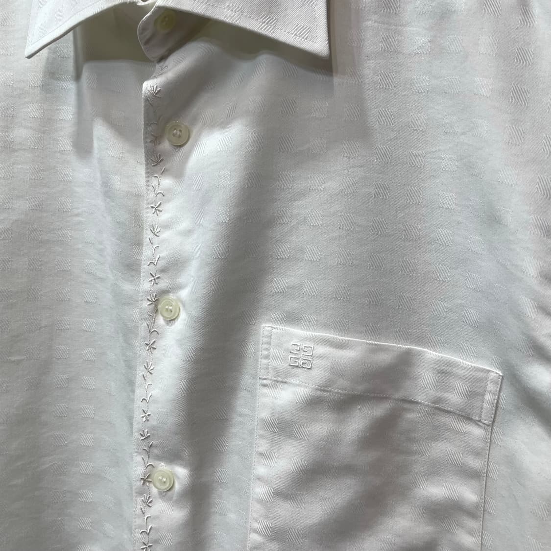 지방시 패턴 와이셔츠 상품이미지3