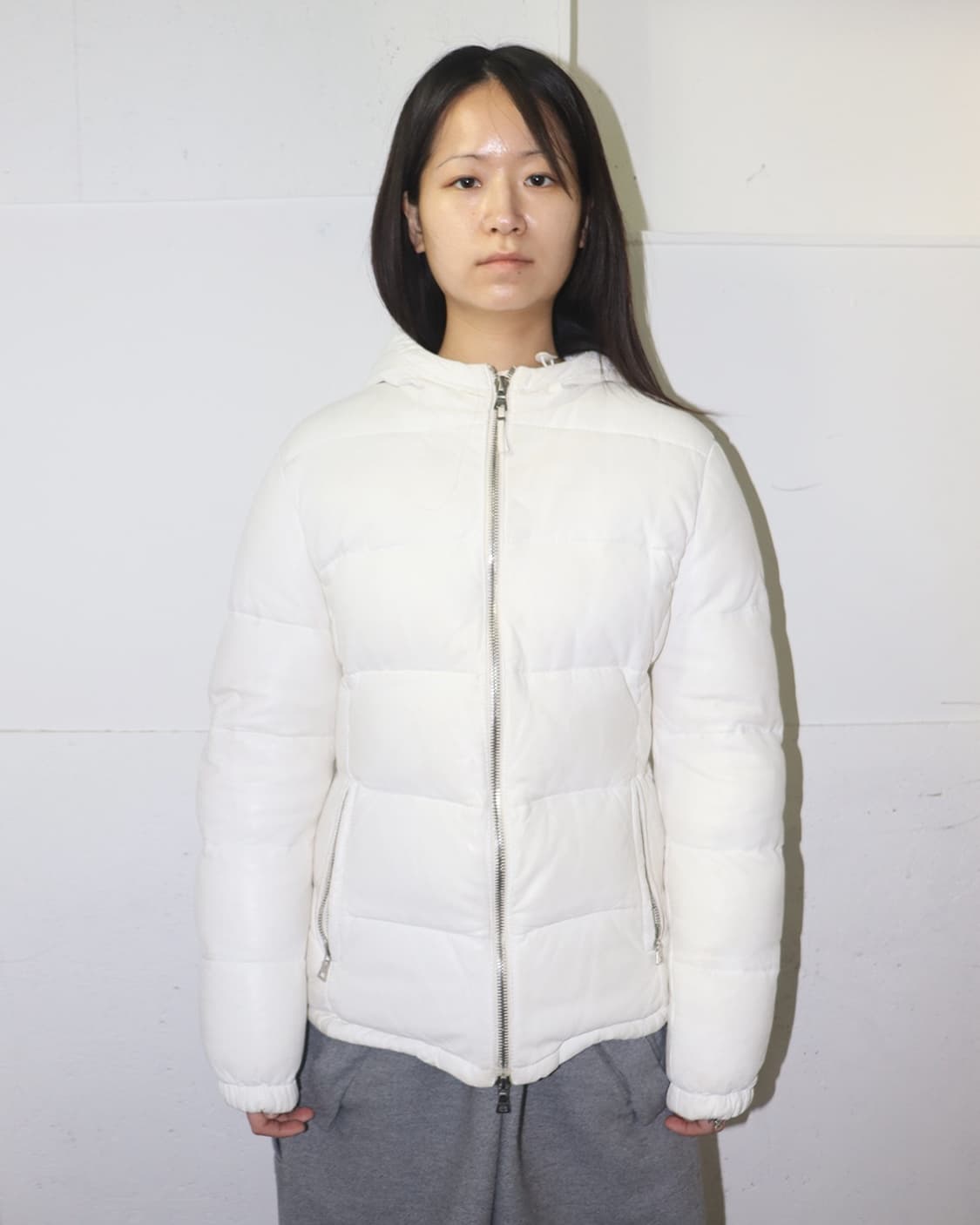 프라다 포 레더 푸퍼 화이트 상품이미지2