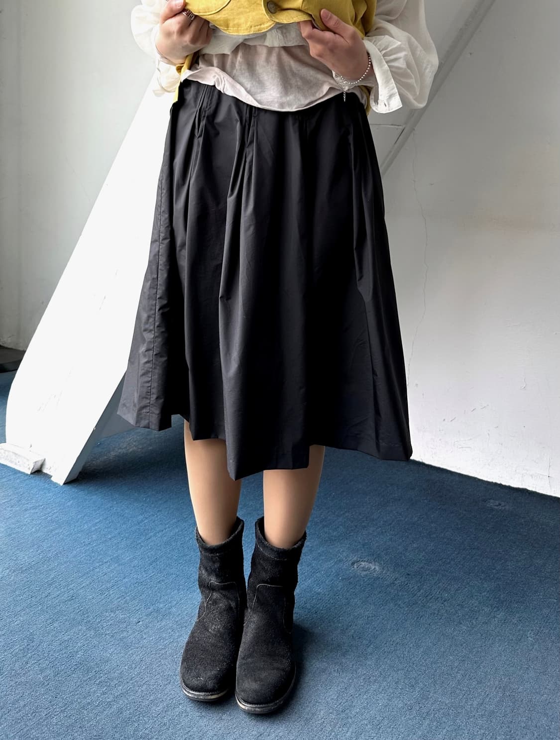 Washed fabric design tuck pleated  skirt 상품이미지4
