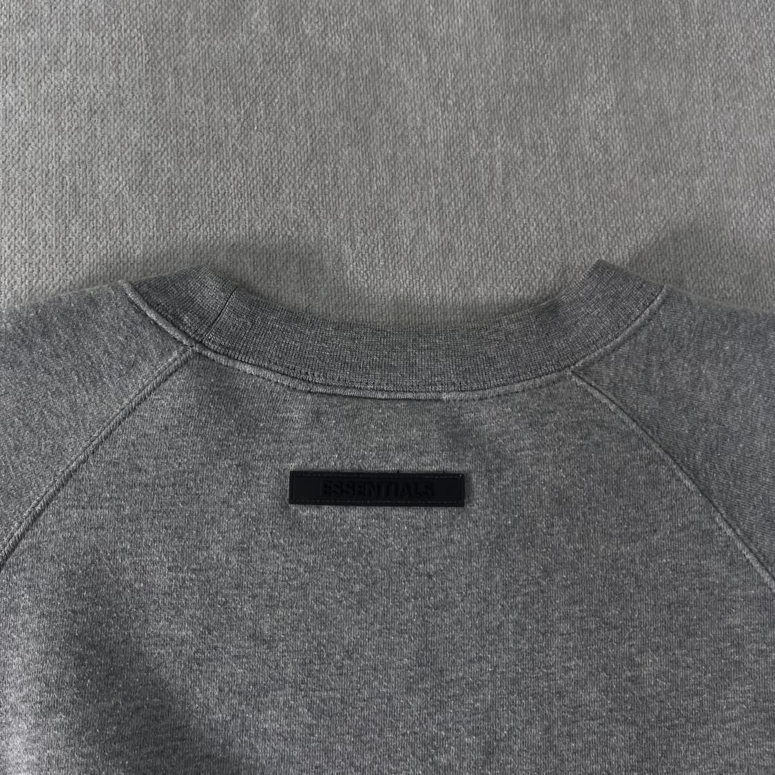 100 피오갓 에센셜 그레이 맨투맨 상품이미지5