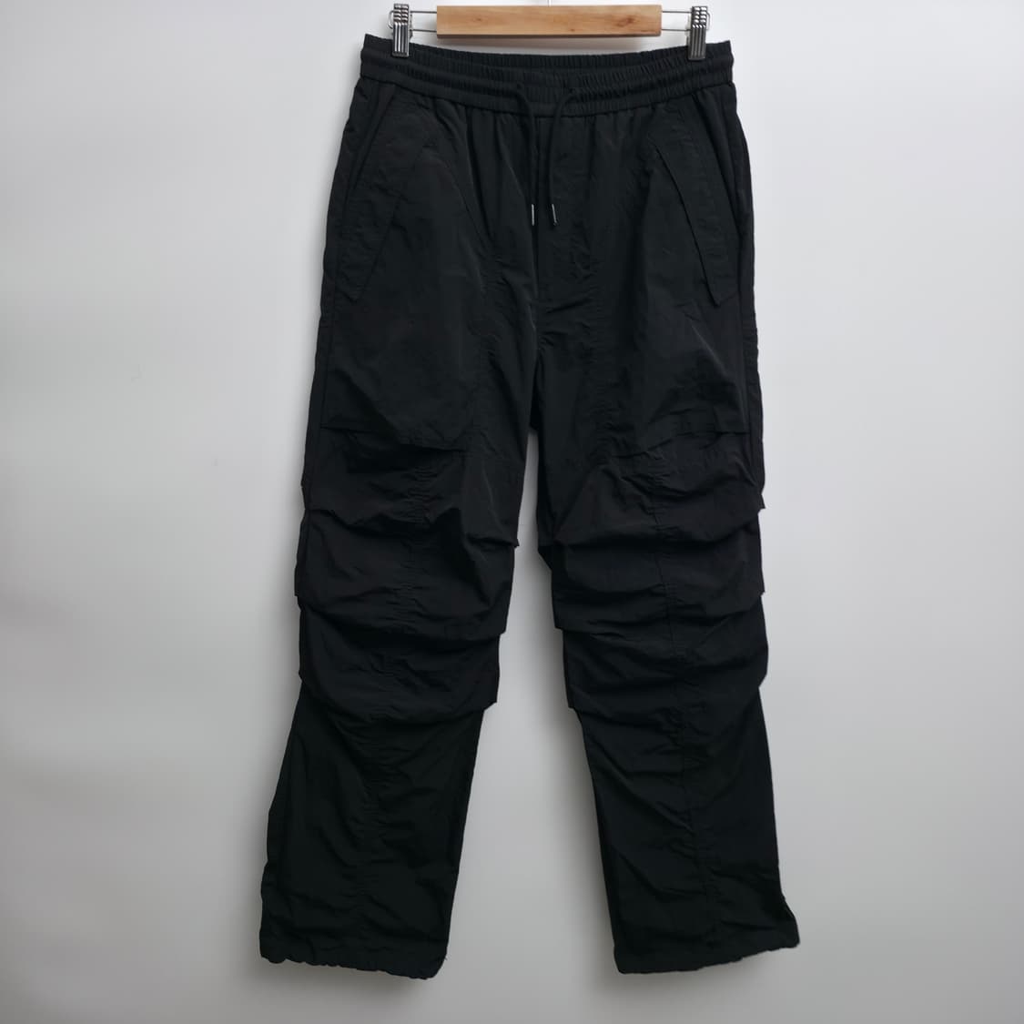 [44] 준지 블랙 나일론 파라슈트 팬츠 상품이미지1