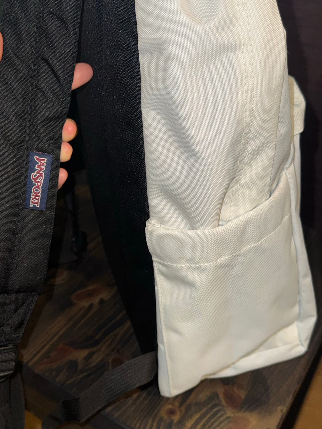 잔스포츠 슈퍼브레이크 플러스 랩탑 백팩 상품이미지4