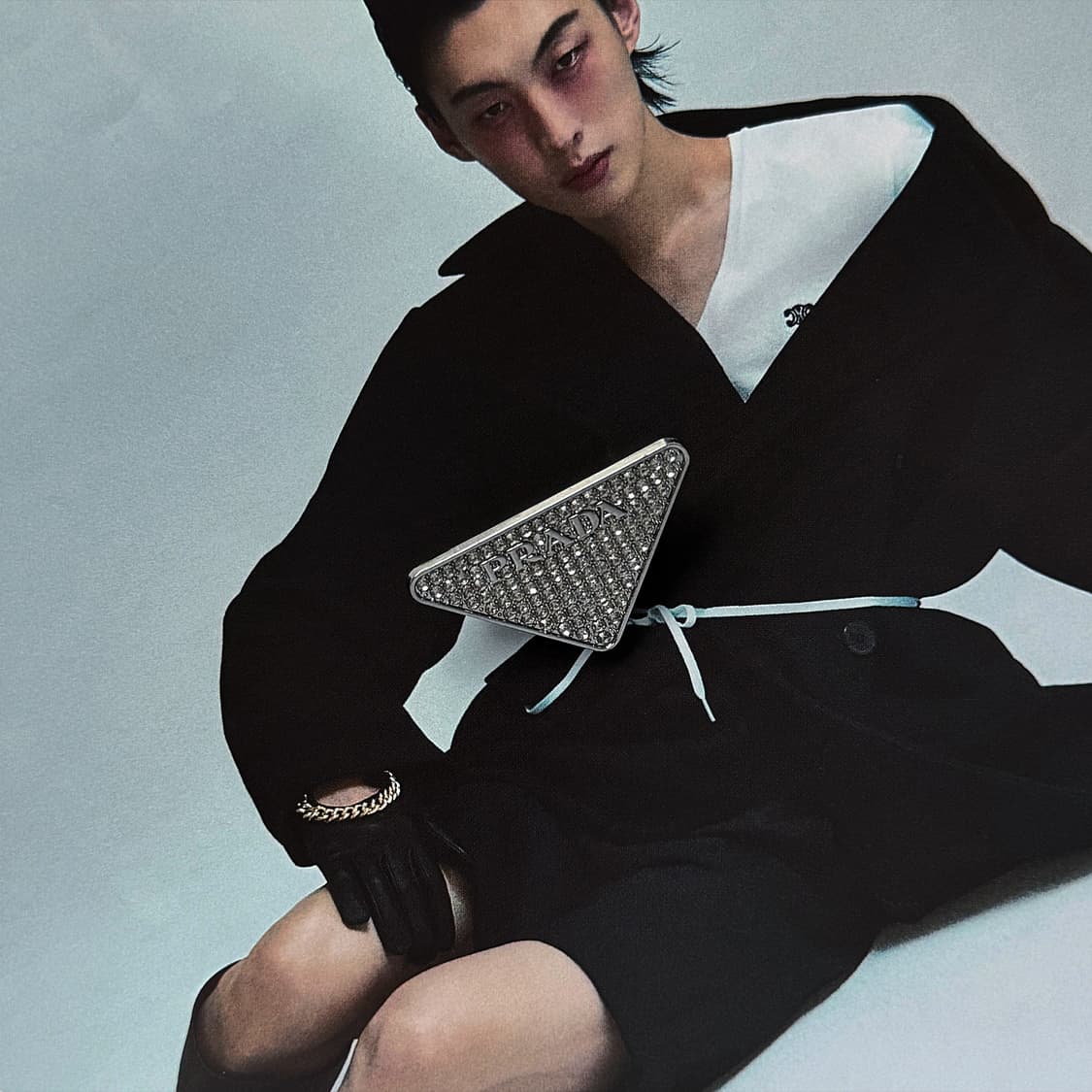 프라다 크리스탈 트라이앵글 브로치 업사이클링 상품이미지3