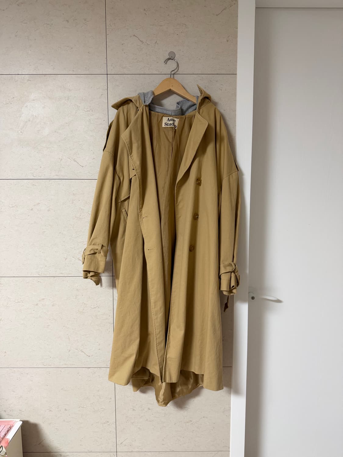 오버핏 트렌치 코트 (후드 탈착가능) 상품이미지1
