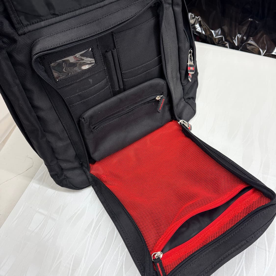 폴로  랄프로렌 멀티 포켓 백팩 상품이미지4