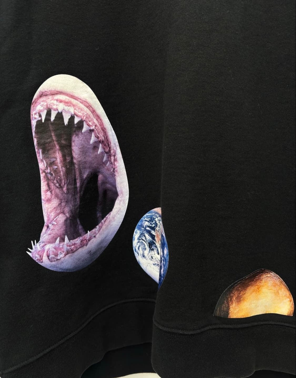 XSTERLING RUBY PATCHES COTTON CREWNECK 상품이미지3