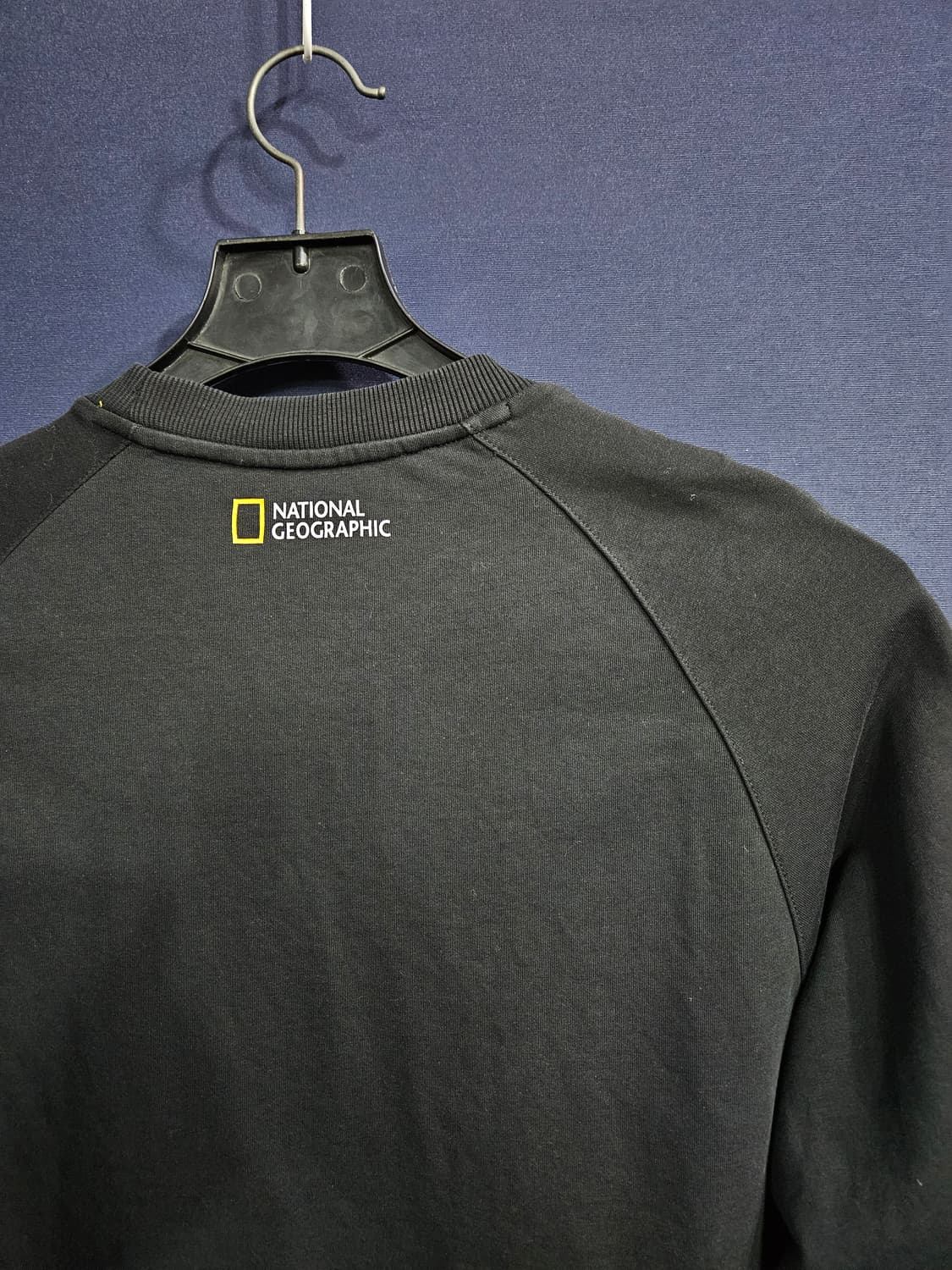 내셔널지오그래픽 블랙 남성 세미오버핏 95 맨투맨  상품이미지8