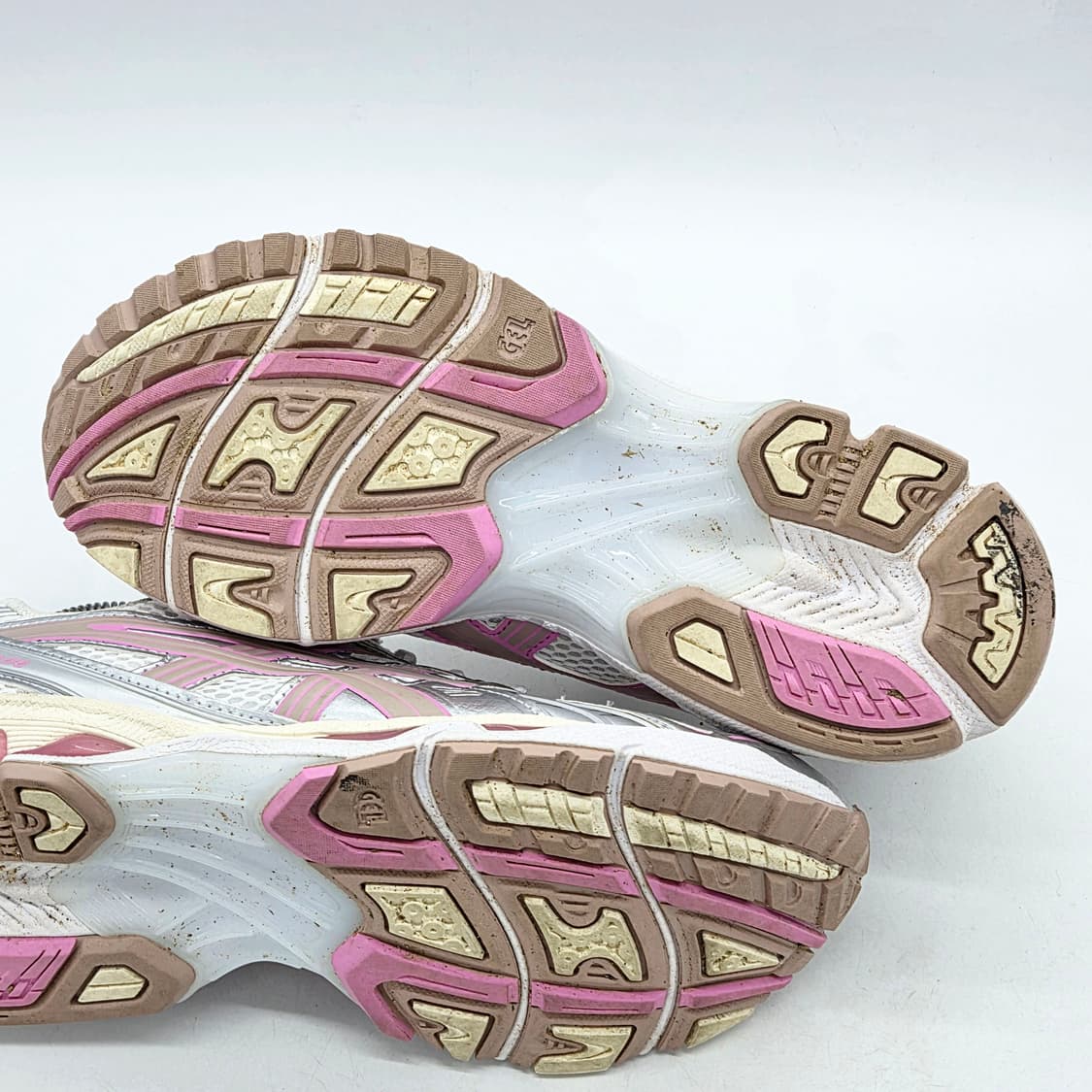  아식스 언리미티드 젤 카야노 14 화이트 펀 (255) 상품이미지3