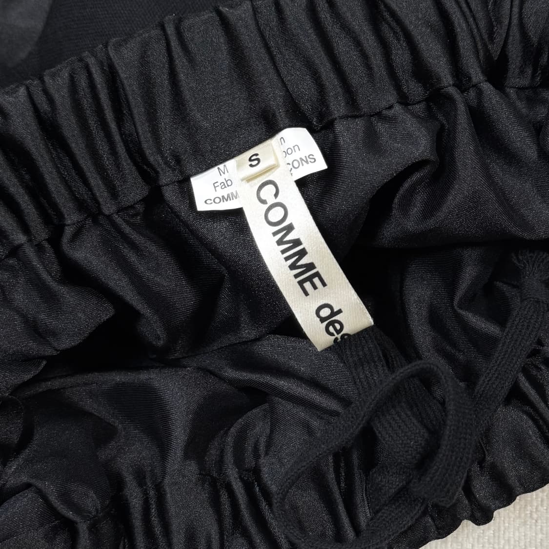 Tape Pleated Black Skirt 상품이미지4