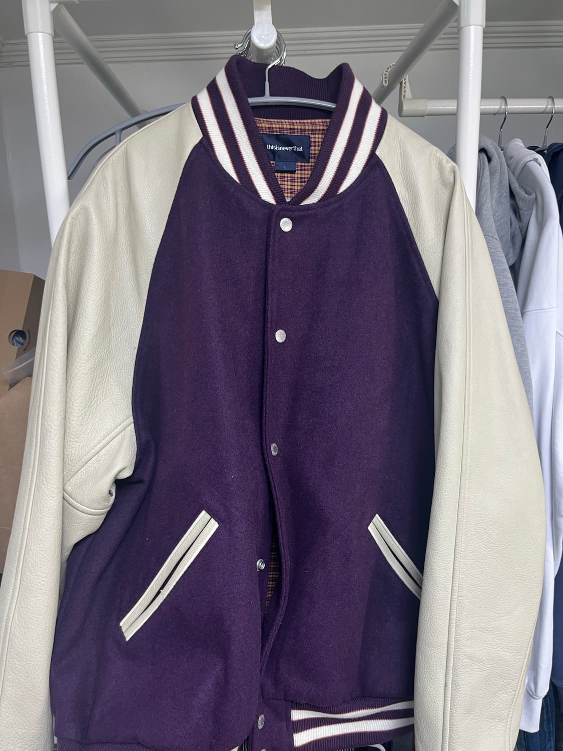 디스이즈네버댓 바시티자켓 L 상품이미지1