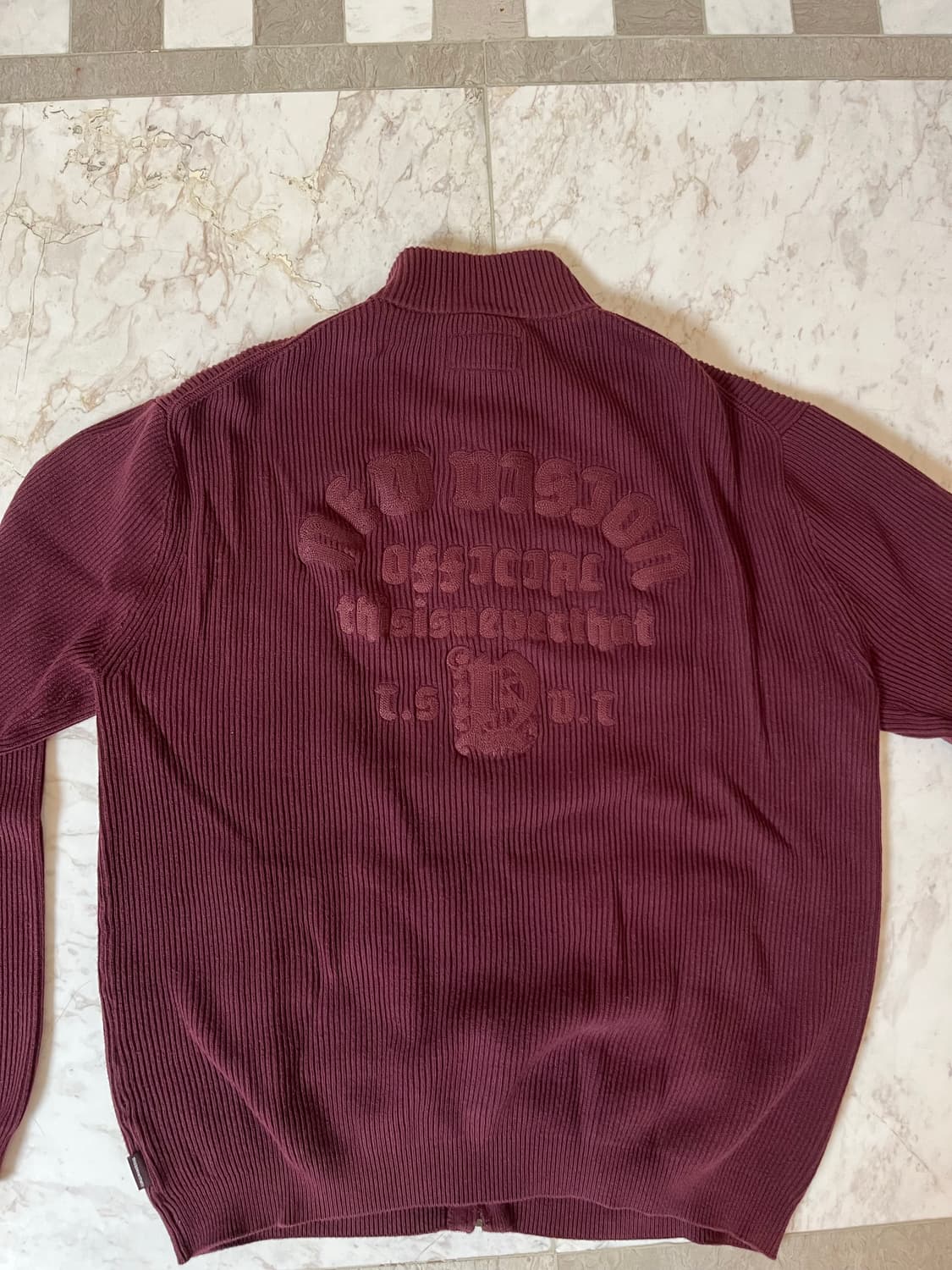 디스이즈네버댓 니트집업 상품이미지3