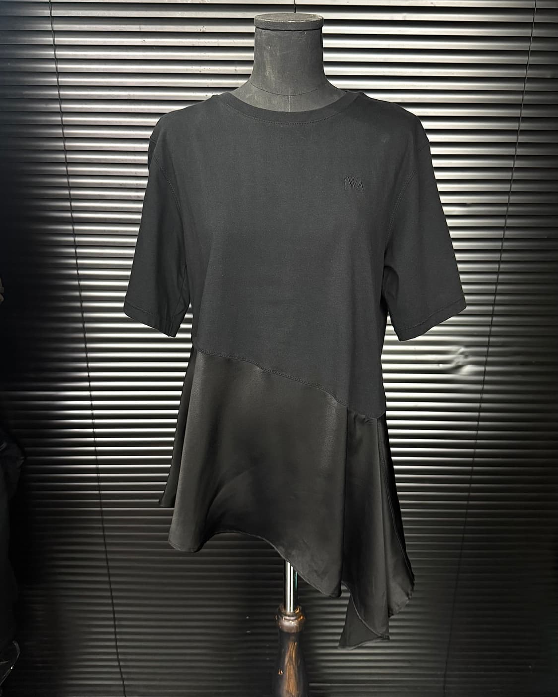 유니클로 jw앤더슨 플레어햄 반팔 티 원피스 사선 랩스커트 블랙 L 치마 상품이미지1