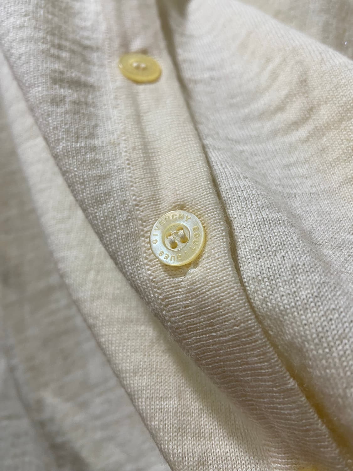 90s GIVENCHY 지방시 아이보리 컬러 가디건 상품이미지6