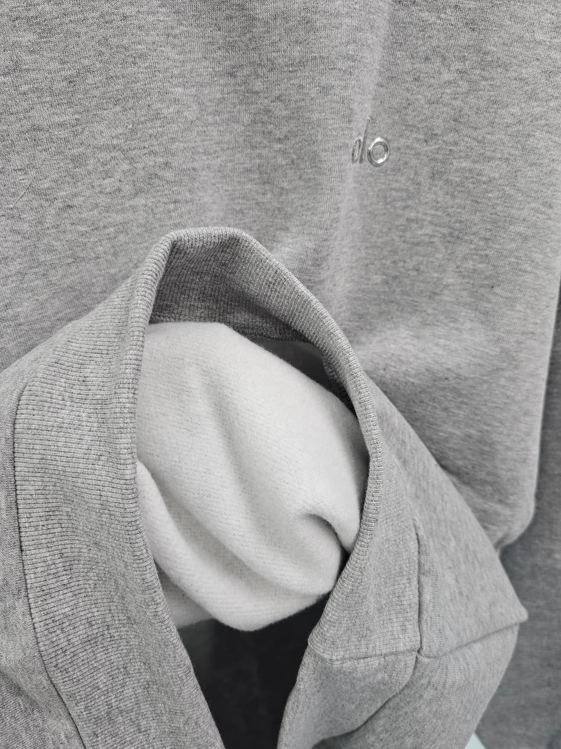 [새상품] 알로(Alo) 아콜레이드 맨투맨 상품이미지5