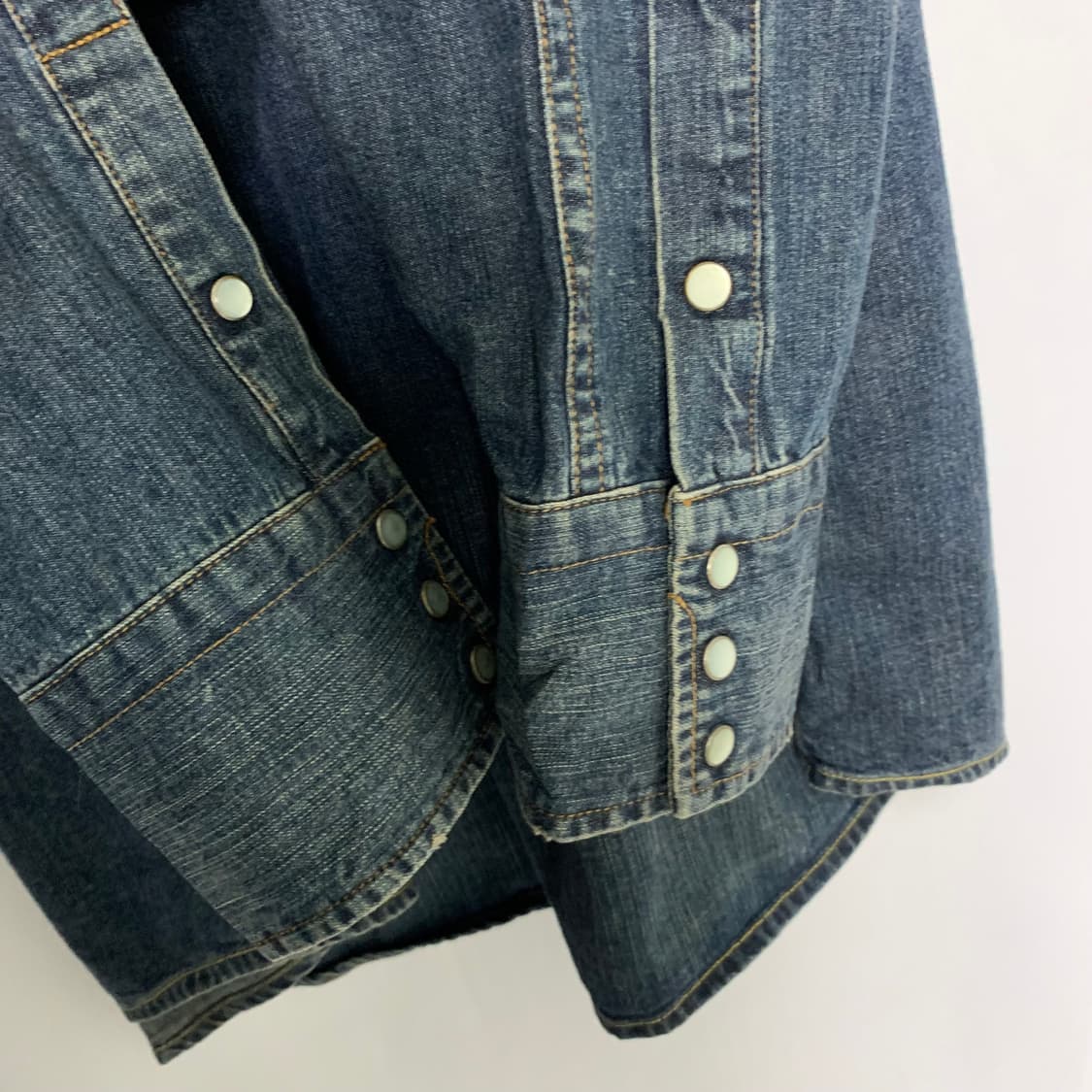 에드윈 버튼 워싱 데님 셔츠 남녀공용 y2k 웨스턴빈티지 00s 스트릿 상품이미지5