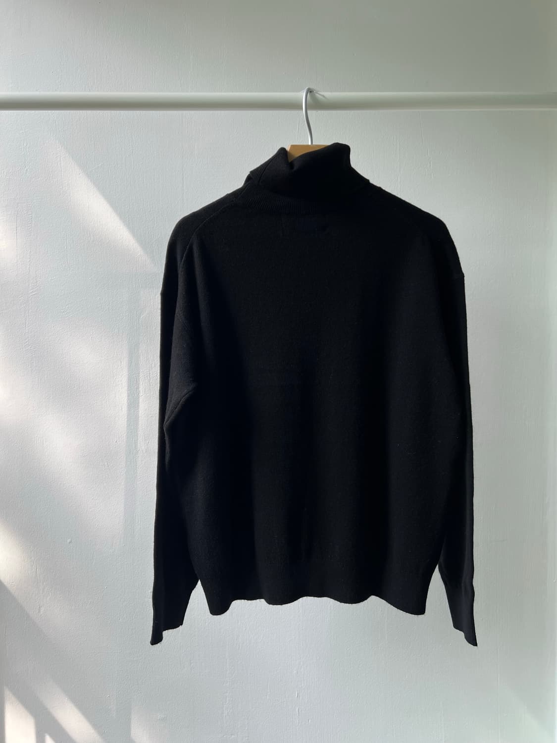 비이커 울 캐시미어 폴라 니트 상품이미지6