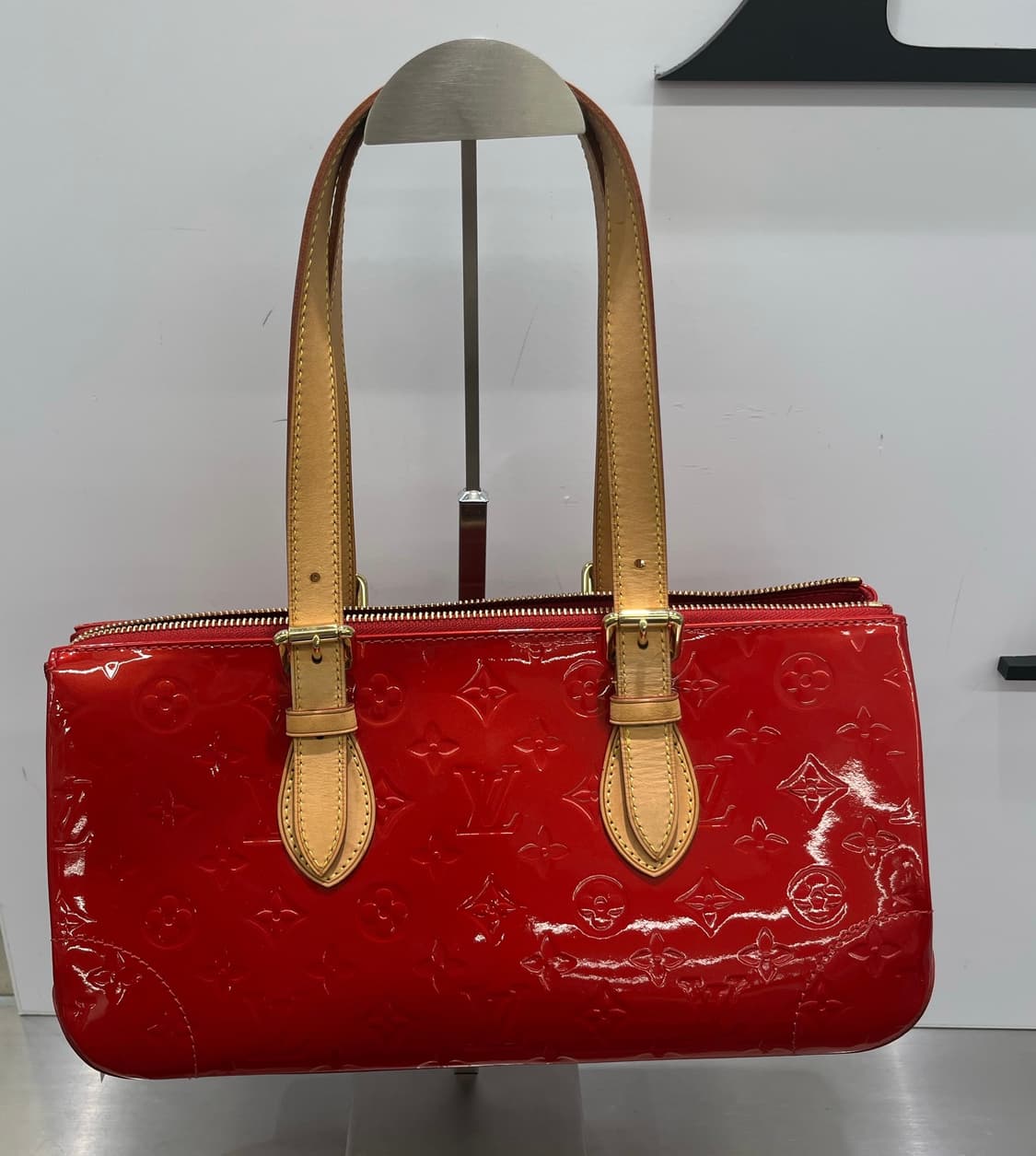 루이비통 베르니 로즈우드 레드 숄더백 정품 (상태good👍) 상품이미지2