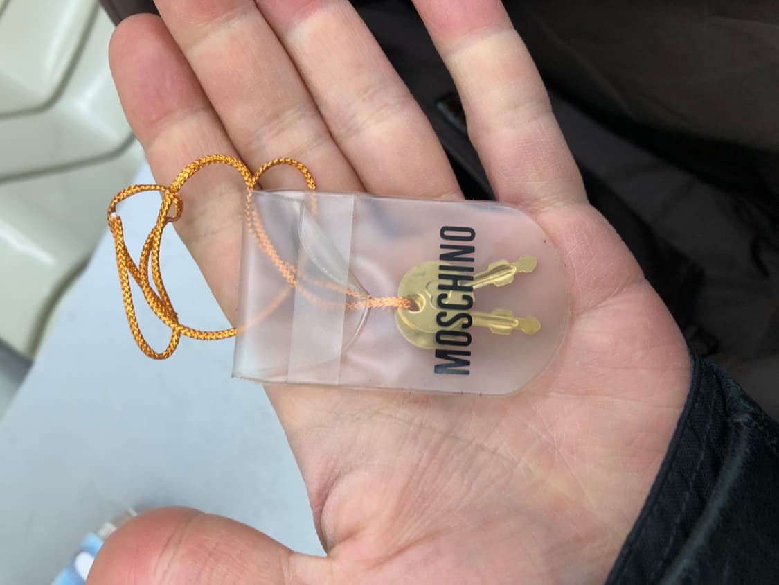 모스키노 일본 생산 크로스백 상품이미지6