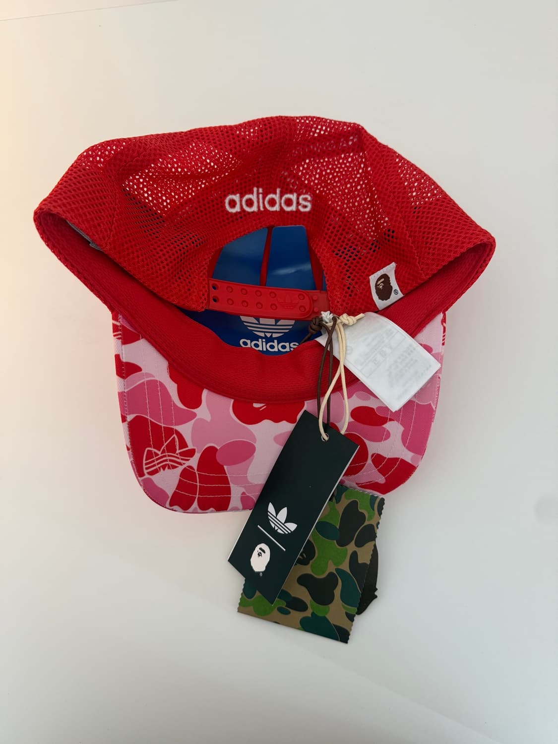[새상품]Adidas x BAPE TruckerCap Pink 상품이미지4