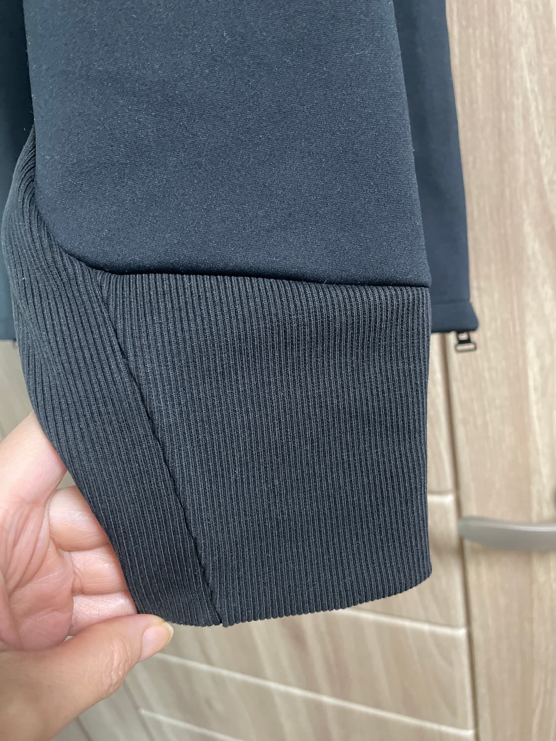 아디다스 맨투맨 블랙 A/M 상품이미지5