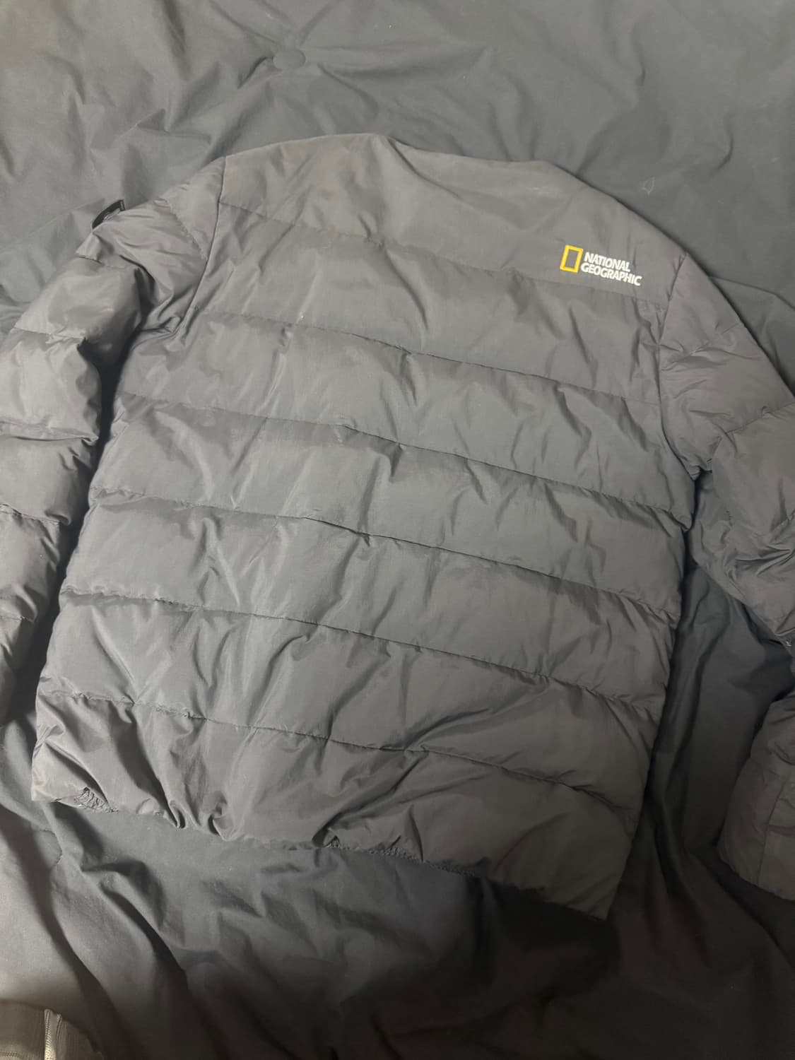 내셔널지오그래픽 경랑패딩 블랙 상품이미지2