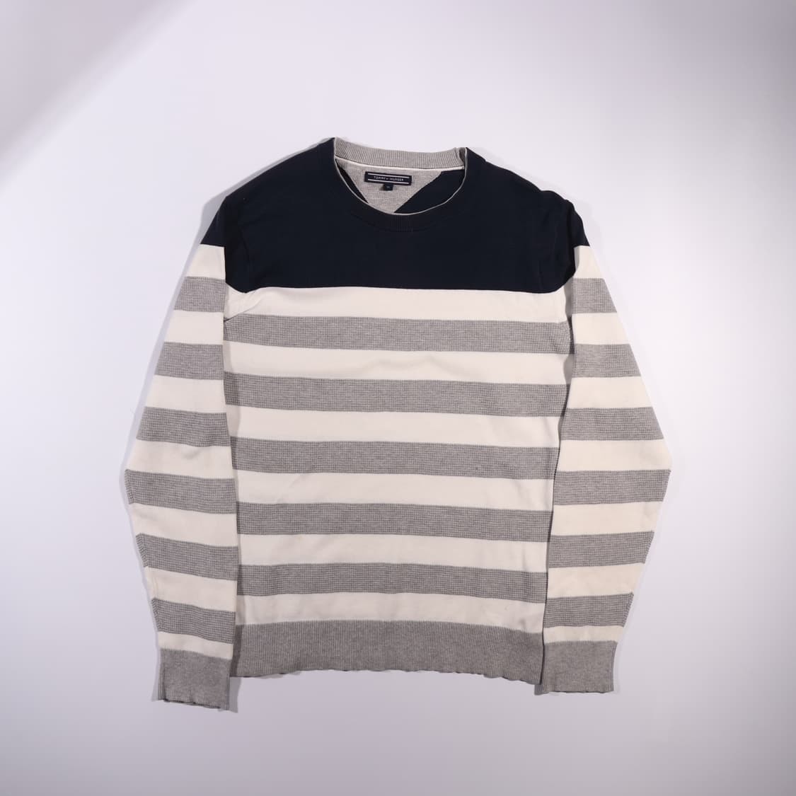 타미힐피거 단가라 맨투맨 B415 상품이미지1