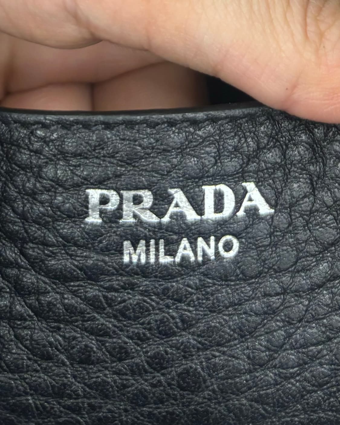 프라다 블랙 비텔로 다이노 토트백 상품이미지7