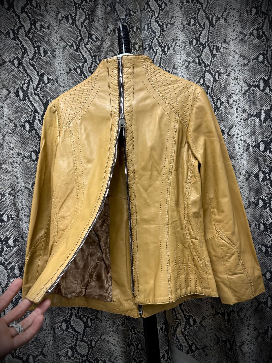 [RARE design] Back Zip Detail Stitch Lin 상품이미지10