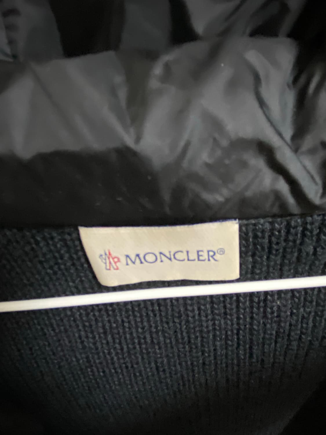 20시즌 몽클레어 니트패딩 후드집업 블랙 사이즈 L 상품이미지3