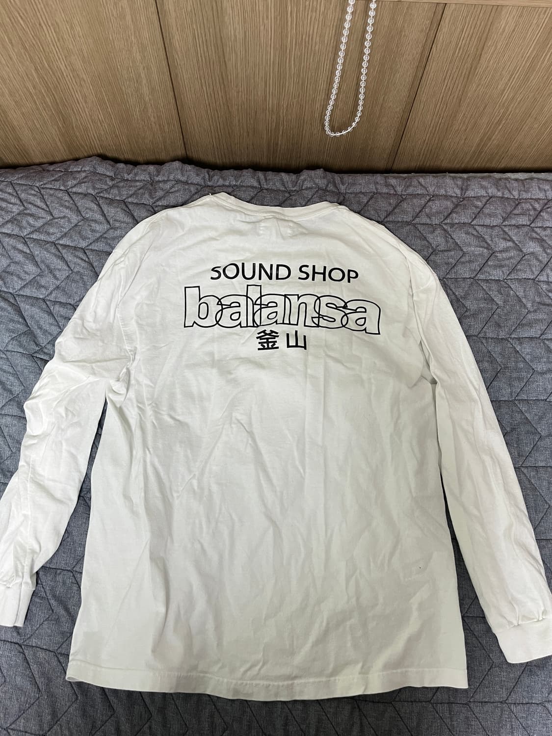 발란사 화이트 롱슬리브 상품이미지1