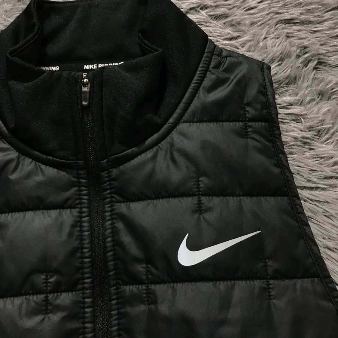 [[여성 S(80)] 나이키(NIKE) 러닝 경량 패딩 조끼v18 상품이미지5