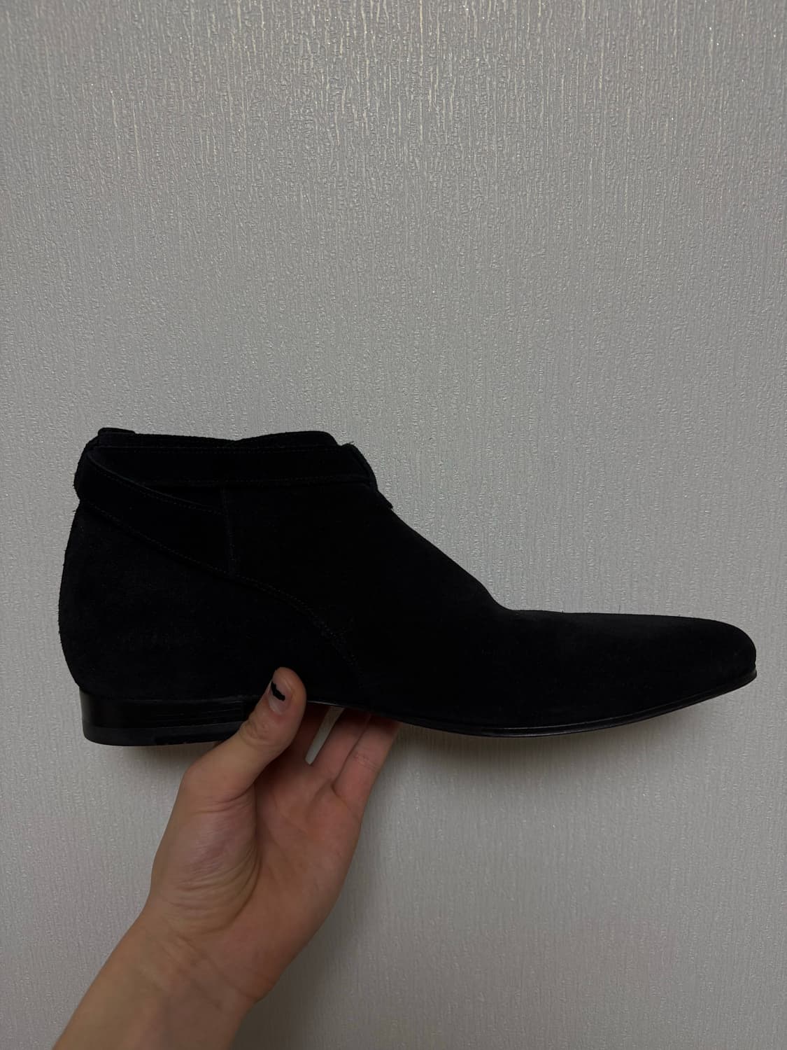 Saint Laurent 생로랑 블랙 스웨이드 미드 은장버클 부츠  상품이미지4