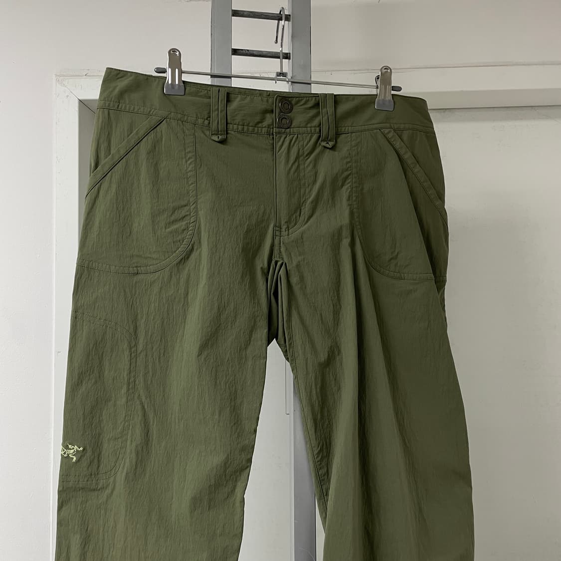 아크테릭스 카키 팬츠 6(W) 상품이미지2