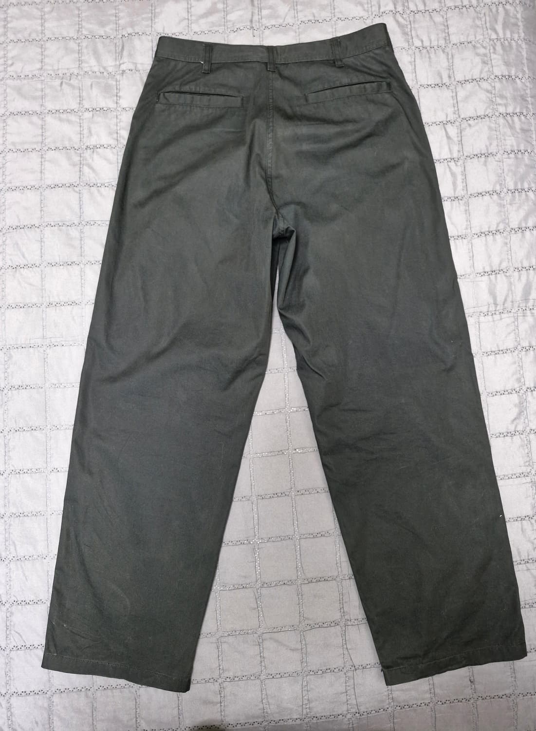 유니클로U 24ss 와이드핏치노 팬츠 블랙 73 상품이미지3