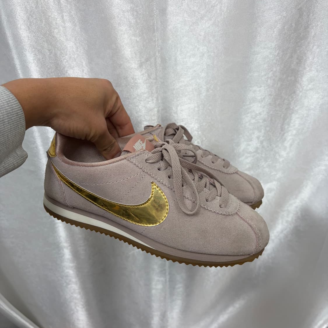 나이키 클래식 코르테즈 스니커즈 사이즈235  상품이미지8