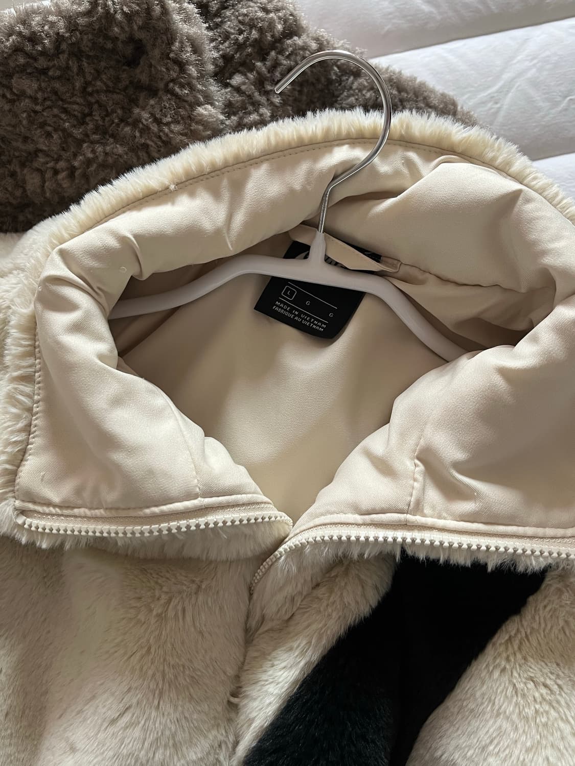 나이키 스우시 아이보리 퍼 자켓 L 사이즈 상품이미지3