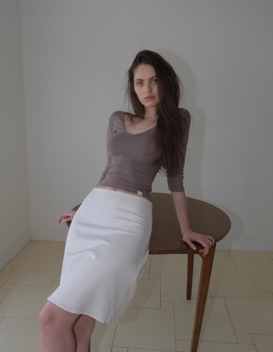 Letter and 레터앤 Satin Midi Skirt (Ivory) 상품이미지2