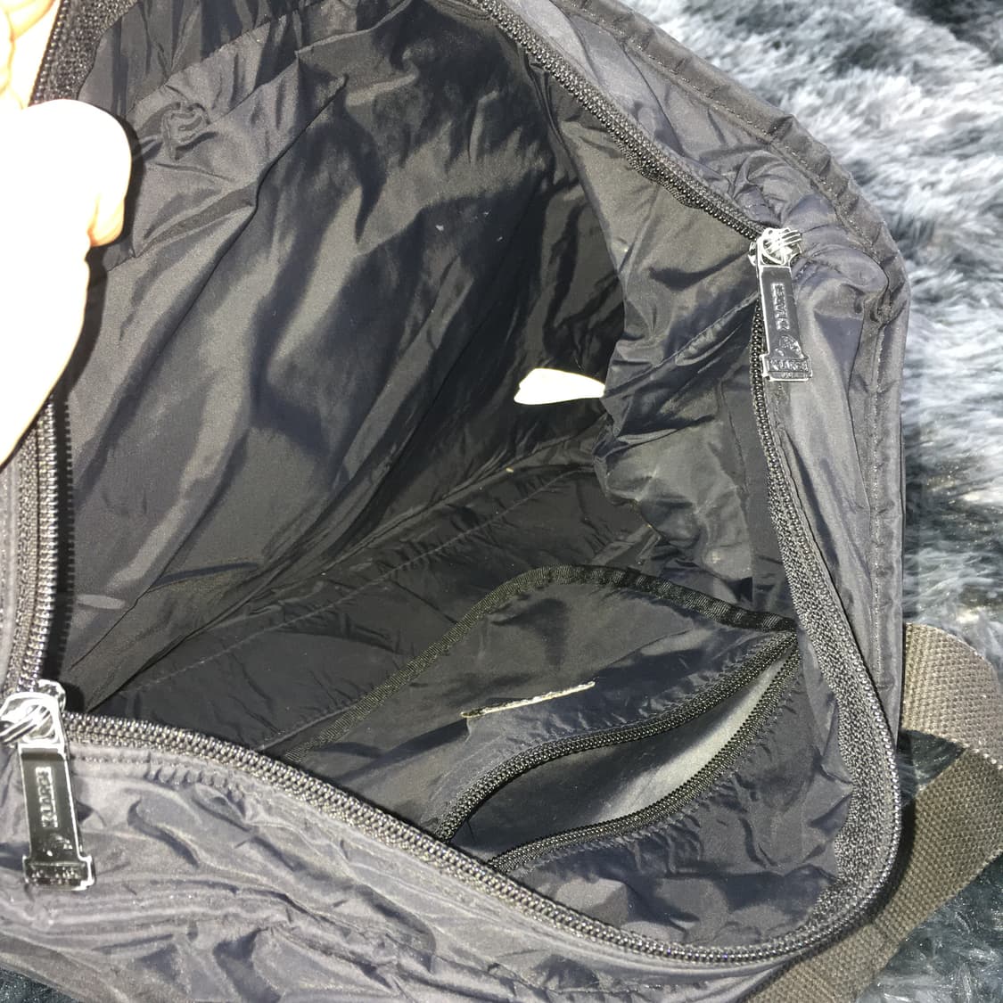 투티/0376 X LARGE 블랙 자수 로고 가방 토트백 상품이미지8