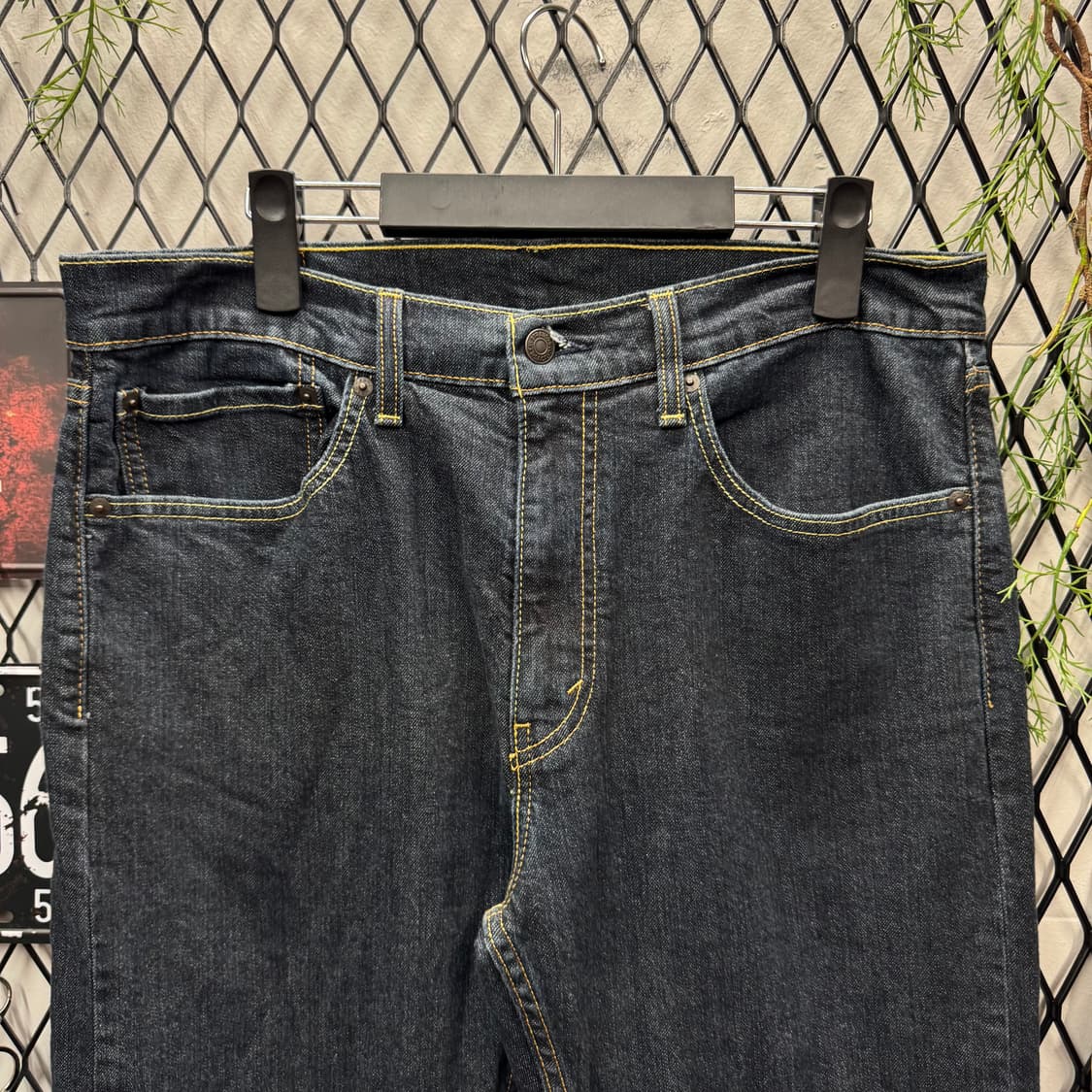 리바이스 505 데님 팬츠 레귤러 스트레이트 핏 진청 상품이미지3