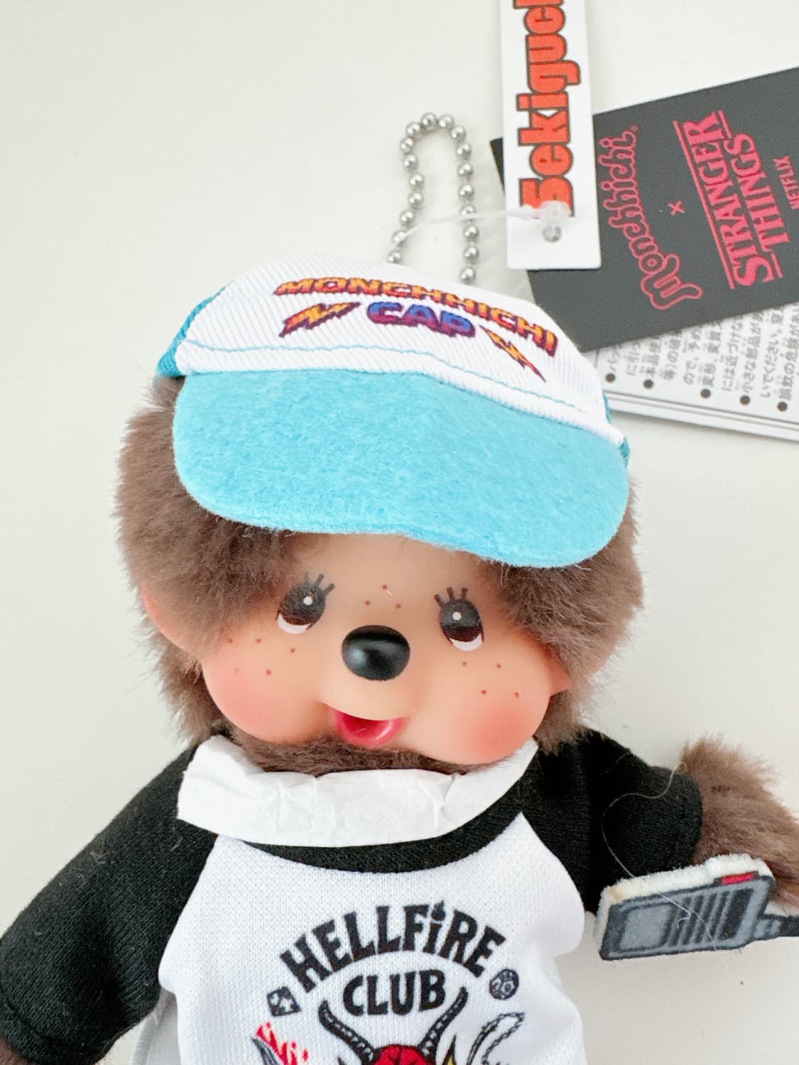 (바로배송)몬치치 기묘한이야기 콜라보 키링 헬파이어 클럽ver. 상품이미지2