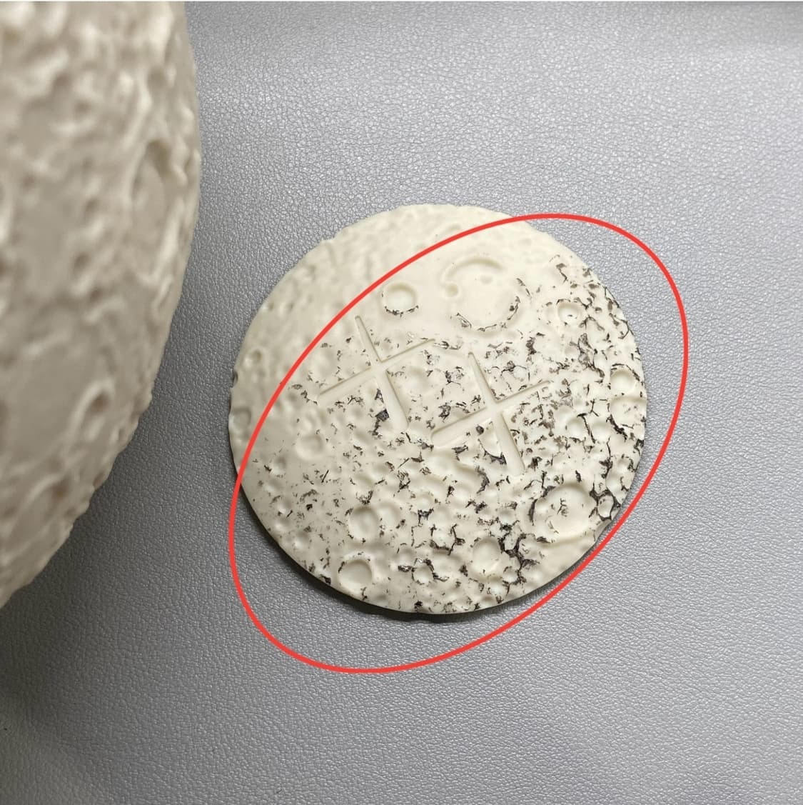 카우스 홀리데이 빅 문 바이닐 피규어 (램프) 상품이미지5