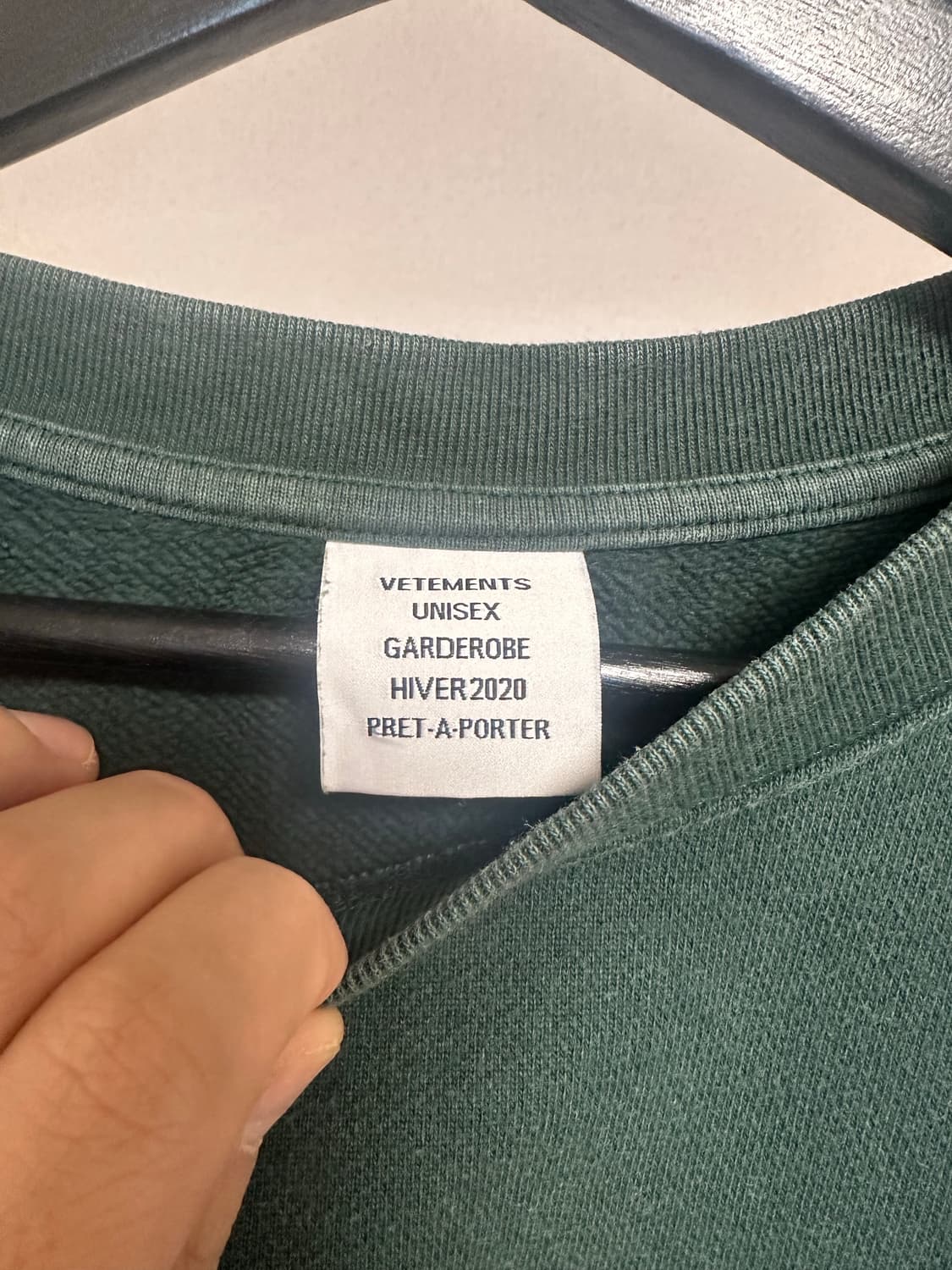 베트멍 정품 스펠 로고 오버핏 맨투맨 판매합니다 상품이미지3